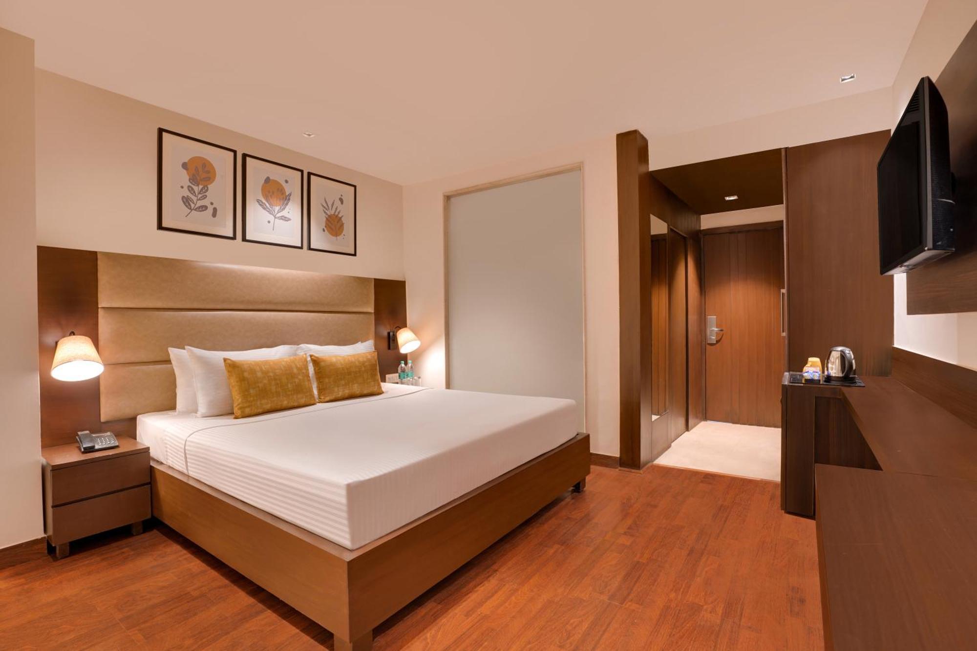 Lemon Tree Hotel, Noida Exterior photo