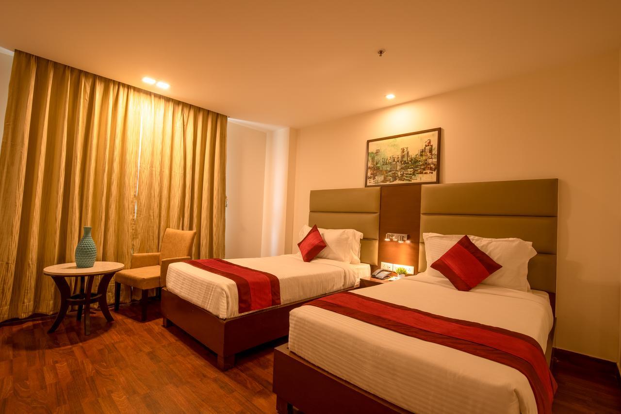 Lemon Tree Hotel, Noida Exterior photo